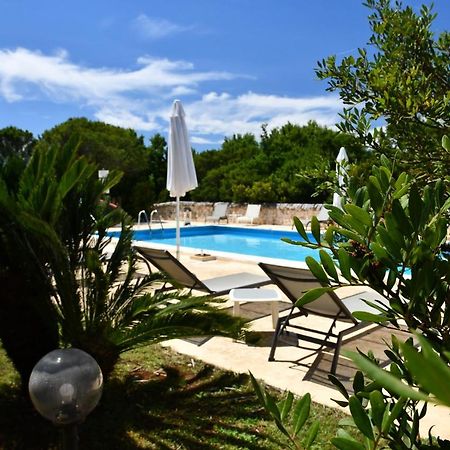 Bed And Breakfast La Terrazza Чистернино Экстерьер фото
