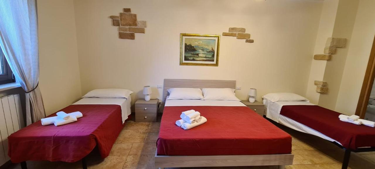 Bed And Breakfast La Terrazza Чистернино Экстерьер фото
