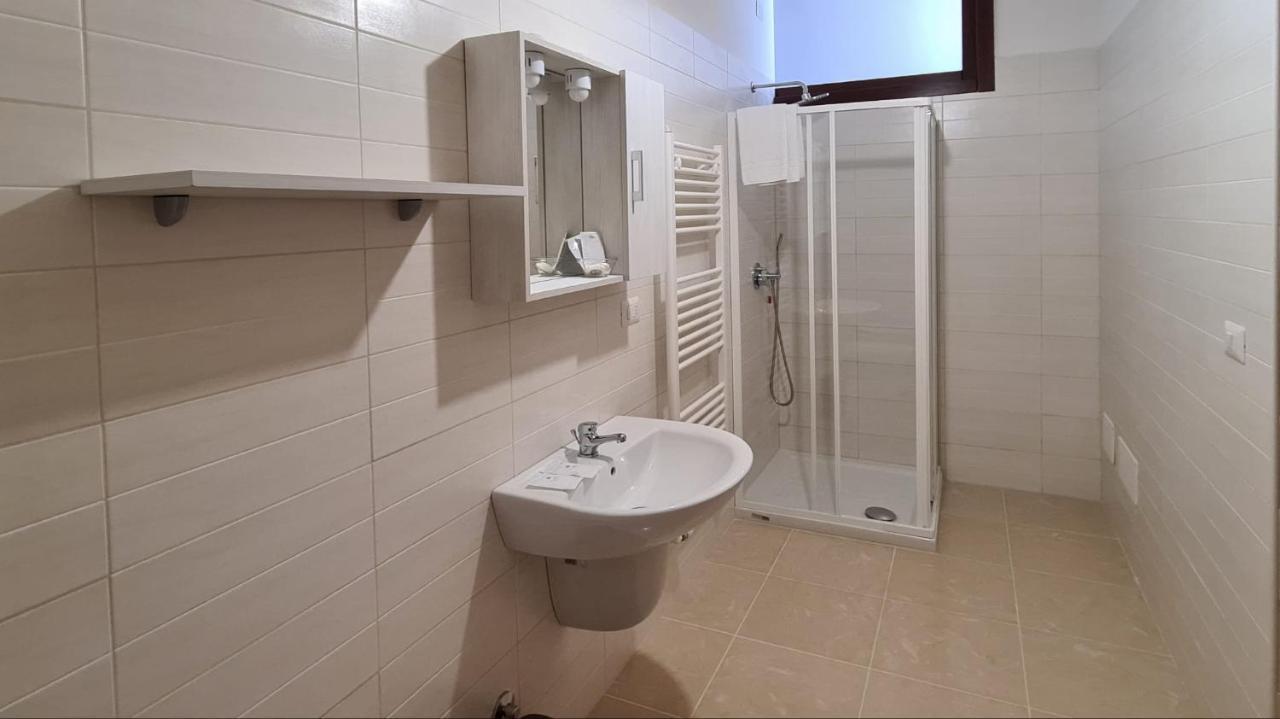 Bed And Breakfast La Terrazza Чистернино Экстерьер фото