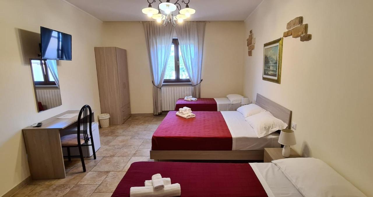 Bed And Breakfast La Terrazza Чистернино Экстерьер фото